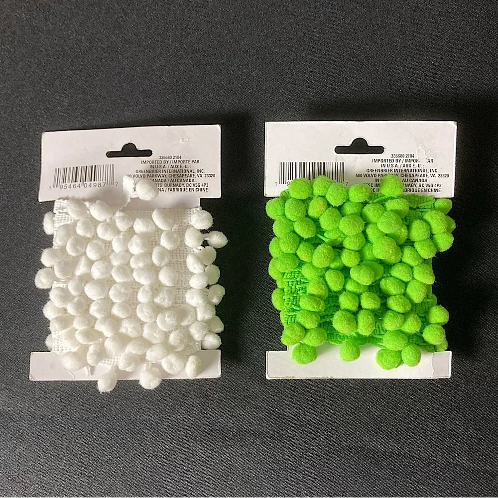 Pom Pom Trim 3 Yards Set of 2 White And Green 108”